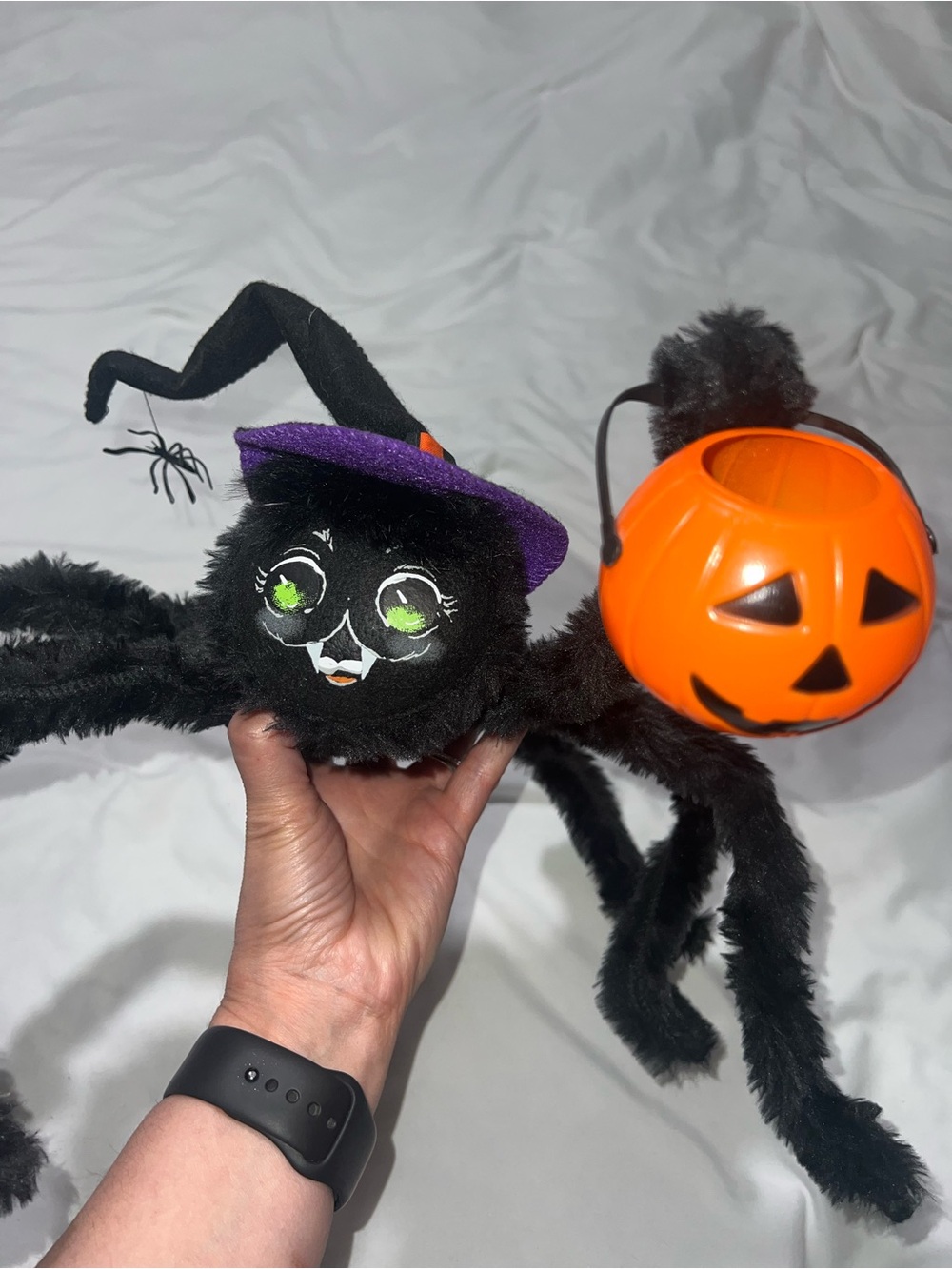 Annalee Black Fuzzy Spider with Purple Witch Hat and Orange Pumpkin Pail